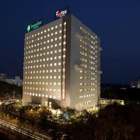 Red Fox Hotel, Hitech City, Hyderabad Esterno foto